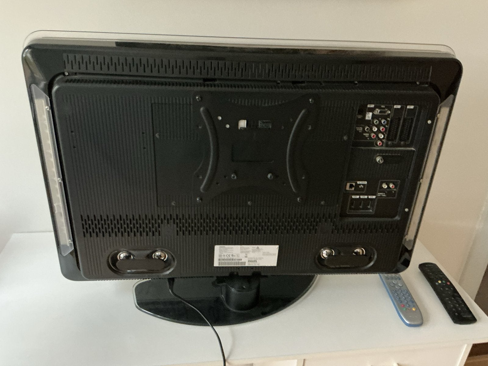 Philips LCD TV 22 inch met afstandsbediening, Ophalen, Philips, Gebruikt, 50 Hz