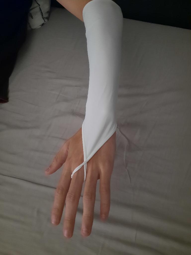 ivoorkleurige halflange trouw handschoenen, Ophalen of Verzenden, Zo goed als nieuw, Overige kleuren, Accessoires