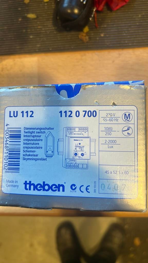 Theben schemerschakelaar LU 112 0 700, Ophalen, Zo goed als nieuw