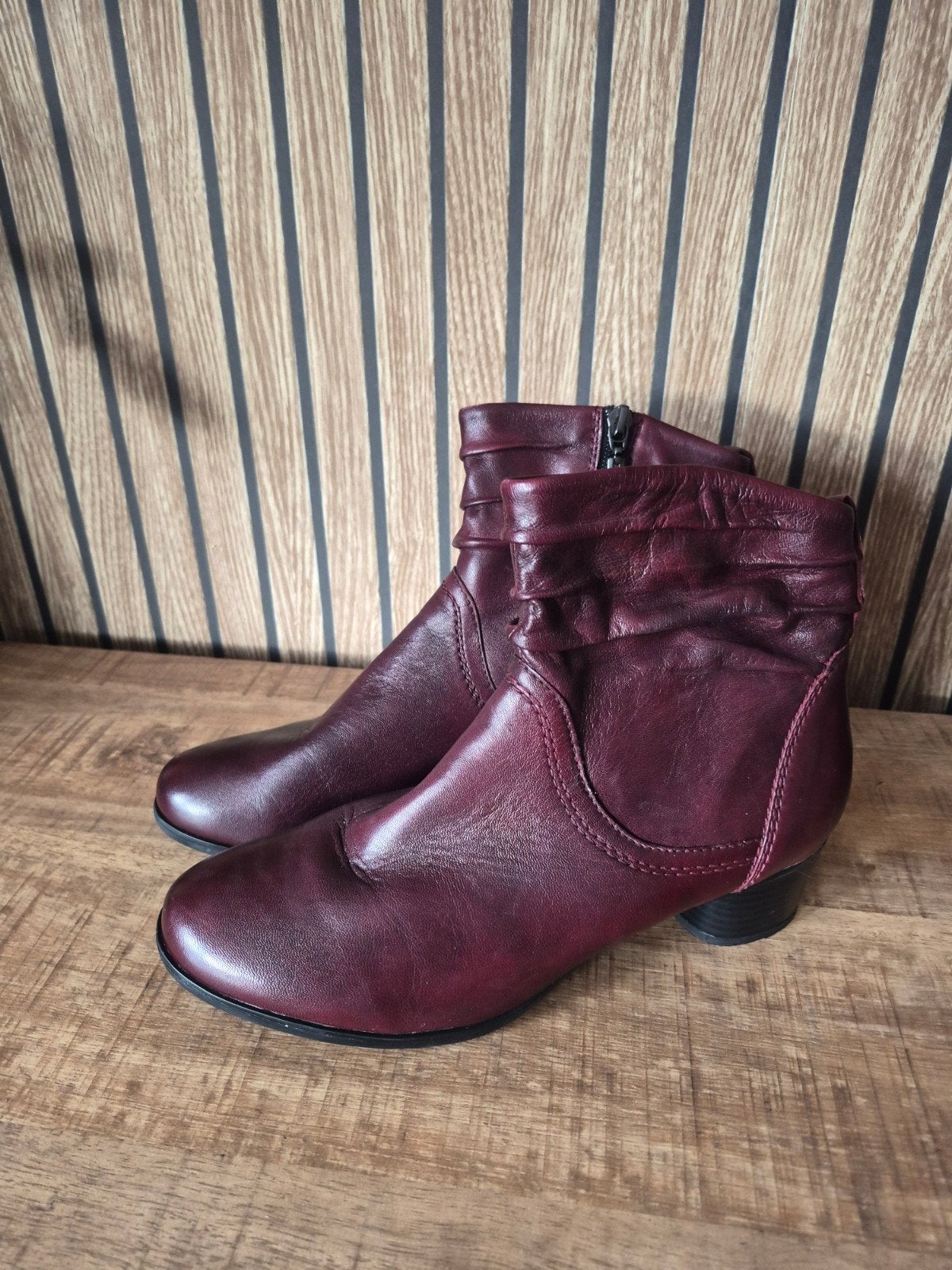 Medicus laarsjes nw 6 halfVaste pr €25euro, Verzenden, Nieuw, Zwart
