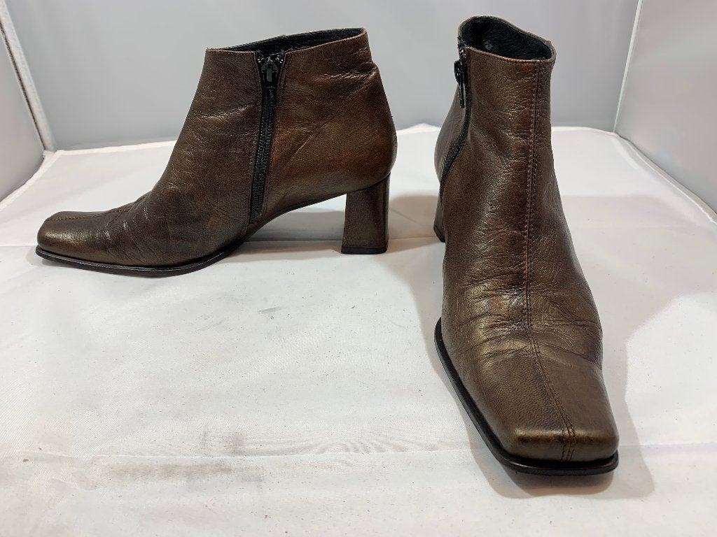 Roberto d'Angelo, maat 38,5. Vintage enkellaarsjes in brons, Kleding | Dames, Bruin, Verzenden, Lage of Enkellaarzen, Roberto d'Angelo