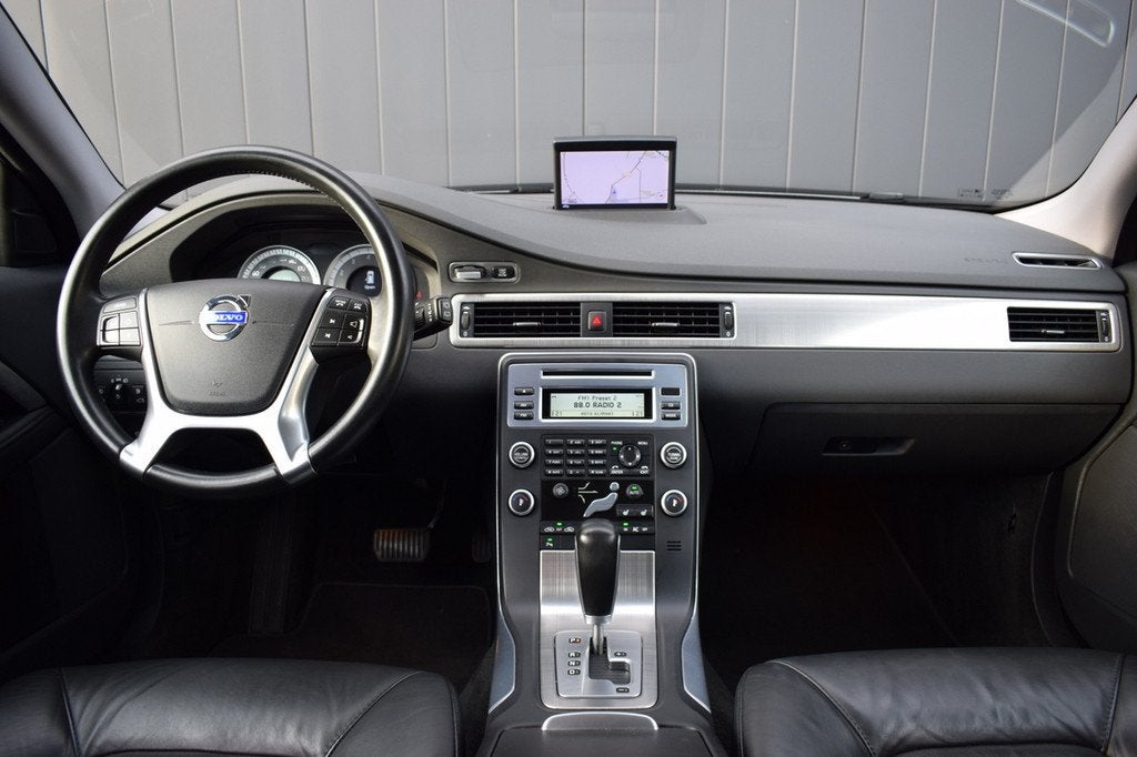 Volvo V70 1.6 T4 Automaat Limited Edition Zwart Leder | Xeno, Euro 5, 1525 kg, Gebruikt, 4 cilinders