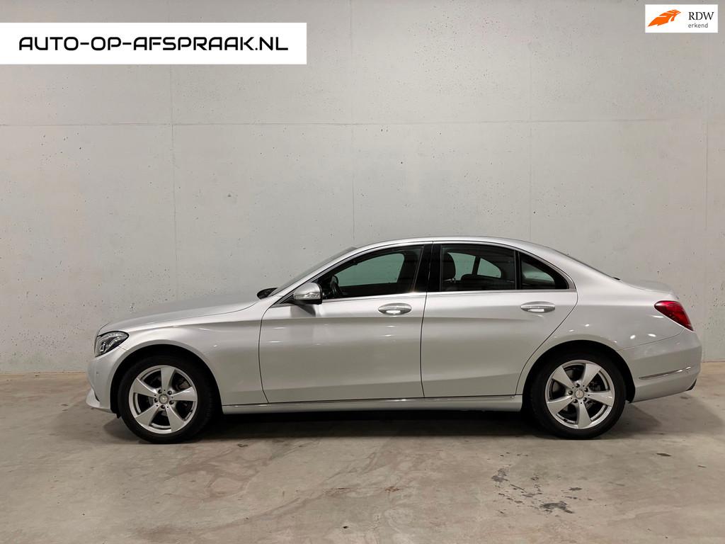 Mercedes-Benz C-klasse 180 AMG Leer Navi Airco Cruise Clima, Automaat, Bedrijf, Sedan, 710 kg