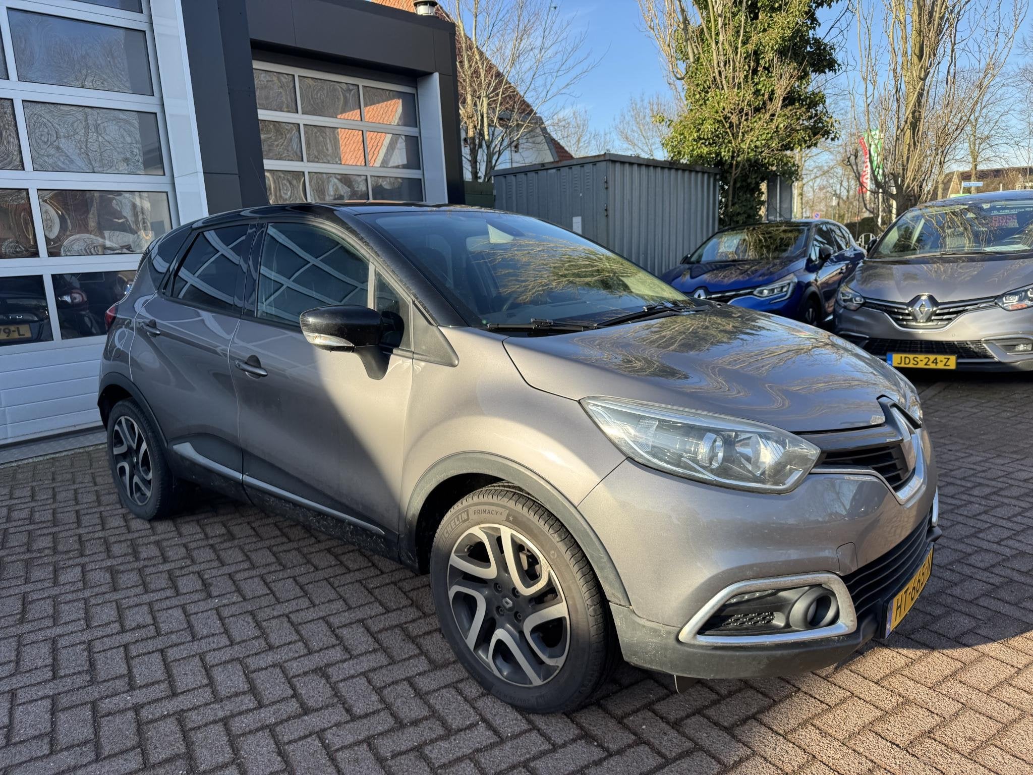 Renault Captur 0.9 TCe 90pk Dynamique+Trekhaak!, Voorwielaandrijving, 898 cc, Stof, Gebruikt