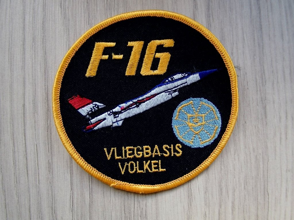 Patch RNLAF F-16 Fighting Falcon Vliegbasis Volkel, Verzenden, Luchtmacht, Nederland, Embleem of Badge