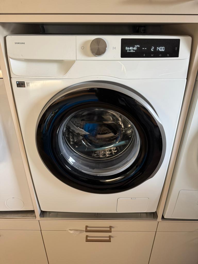 Wasmachine Samsung 9KG (Energieklasse A), Ophalen, 1200 tot 1600 toeren, 8 tot 10 kg, Zo goed als nieuw