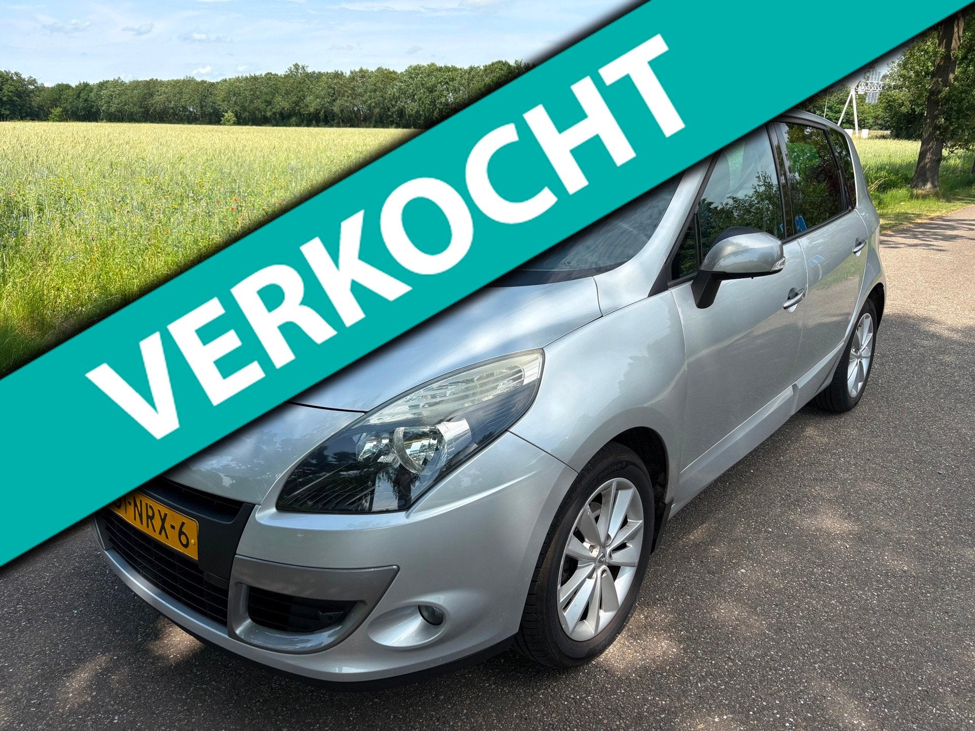 Renault Scénic 1.6 Celsium Airco/Navi/Trekhaak/APK/parkeer, Voorwielaandrijving, Euro 5, Stof, Gebruikt