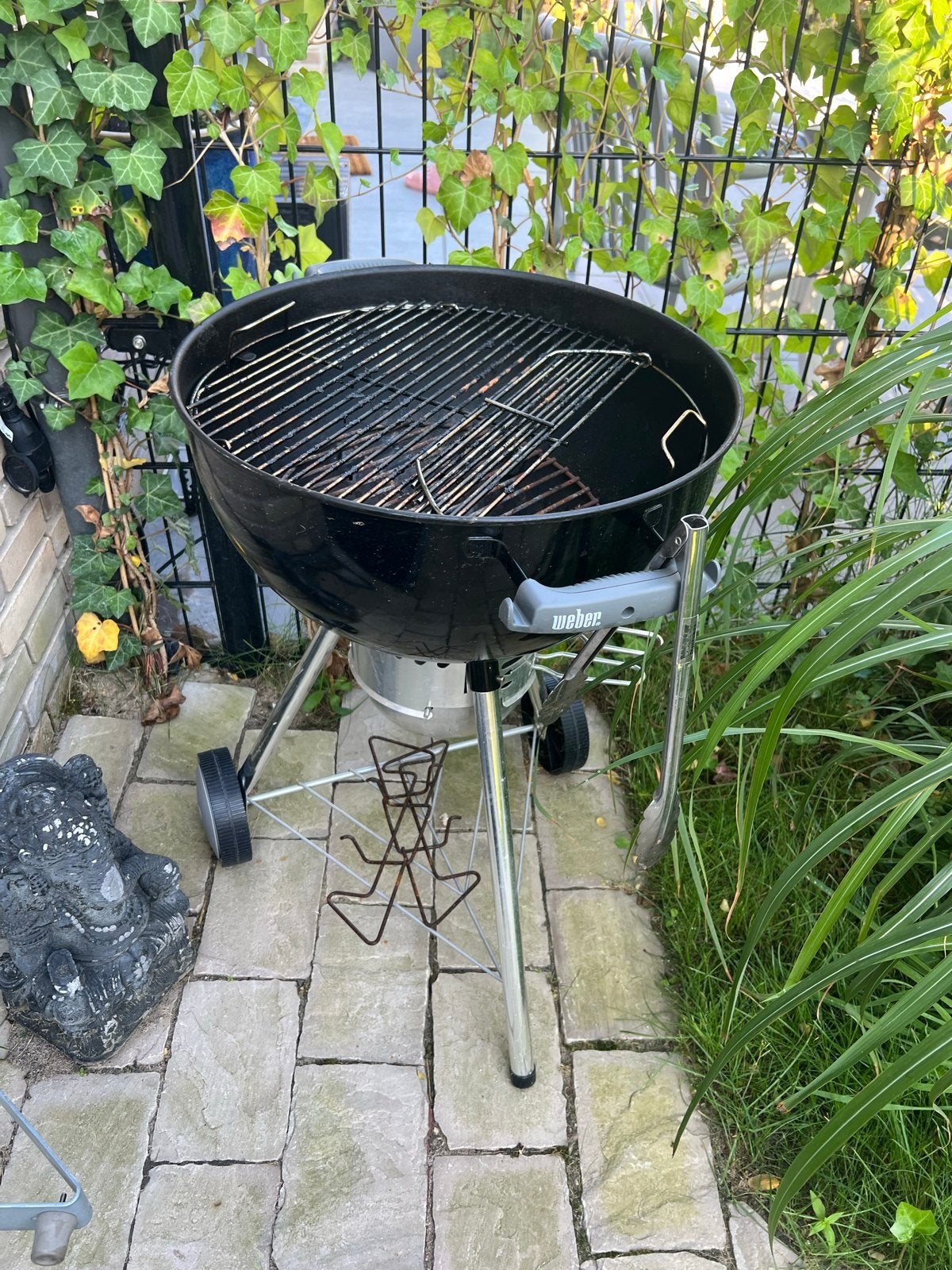 Weber BBQ - Compacte houtskoolbarbecue met thermometer, Ophalen, Gebruikt