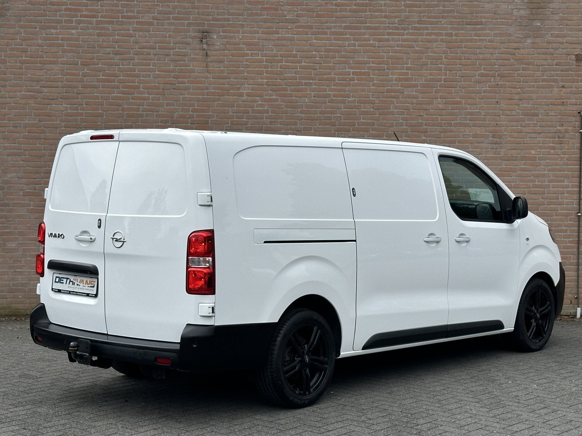 Opel Vivaro 2.0CDTI 122PK AUT. L3H1 / Sortimo / Carplay / Ca, Auto's, Stof, Gebruikt, 4 cilinders, Met garantie (alle)