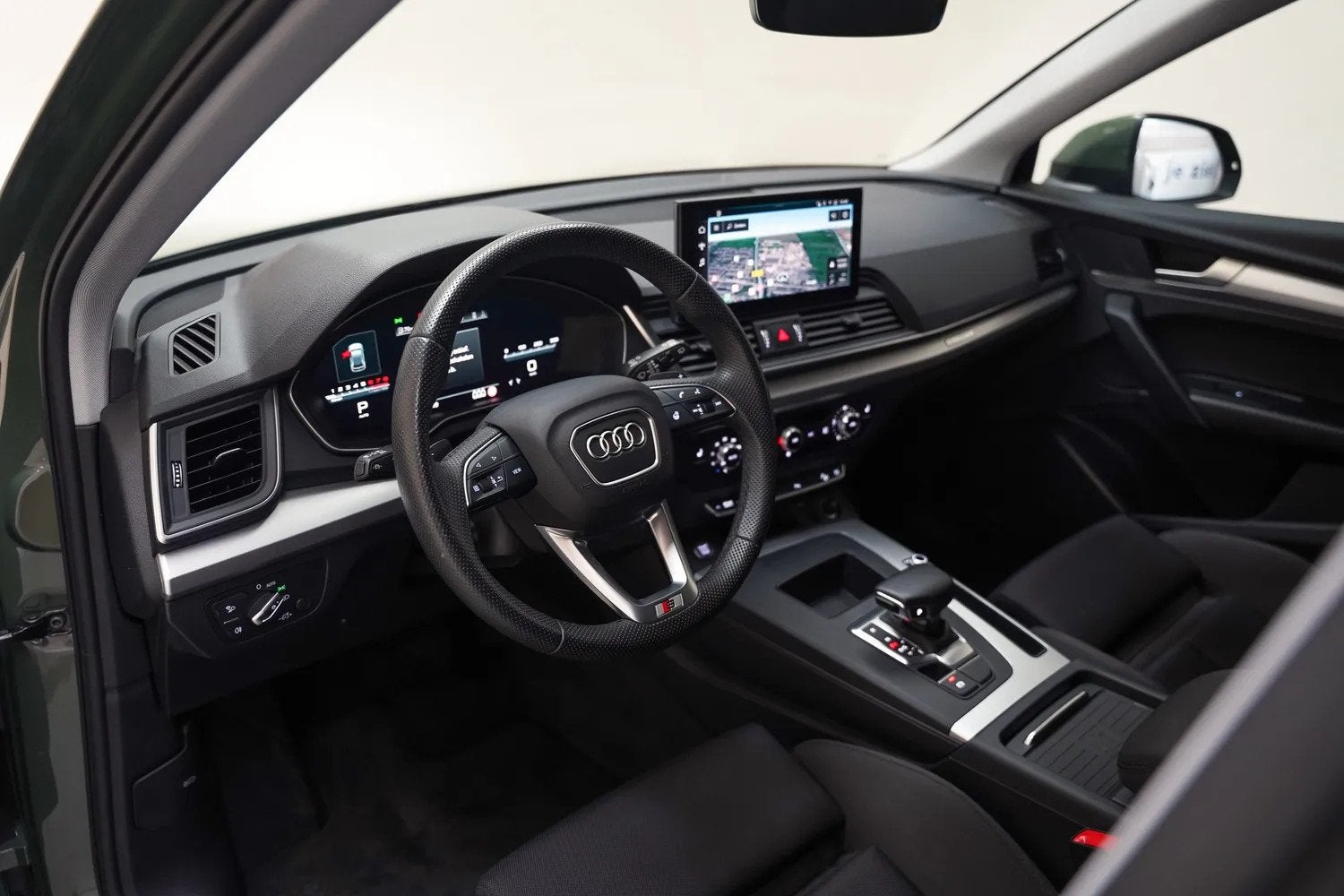 Foto 14 van Audi Q5 40 TFSI quattro S line Black [ Virtual Plus Stoelver