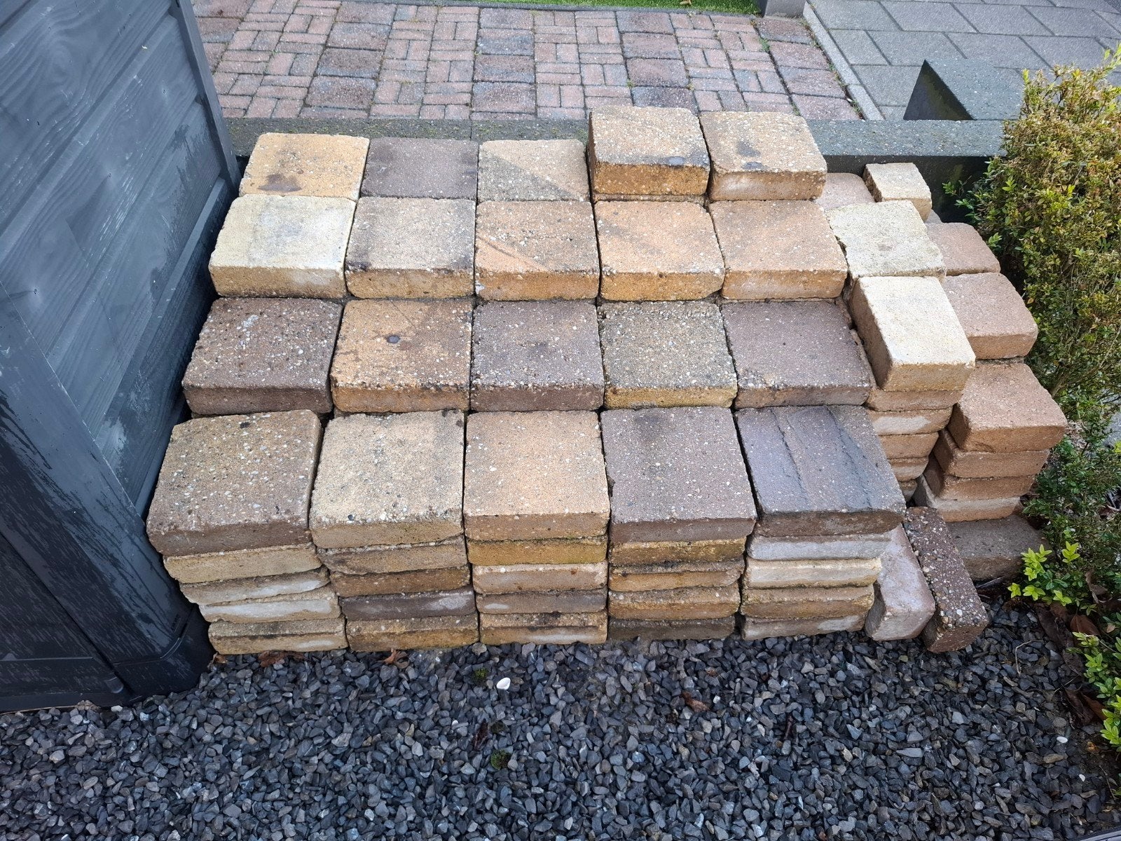 Trommelstenen geel/bruin 15x15x6 en 20x20x6, Ophalen, Nieuw, Beton, Klinkers