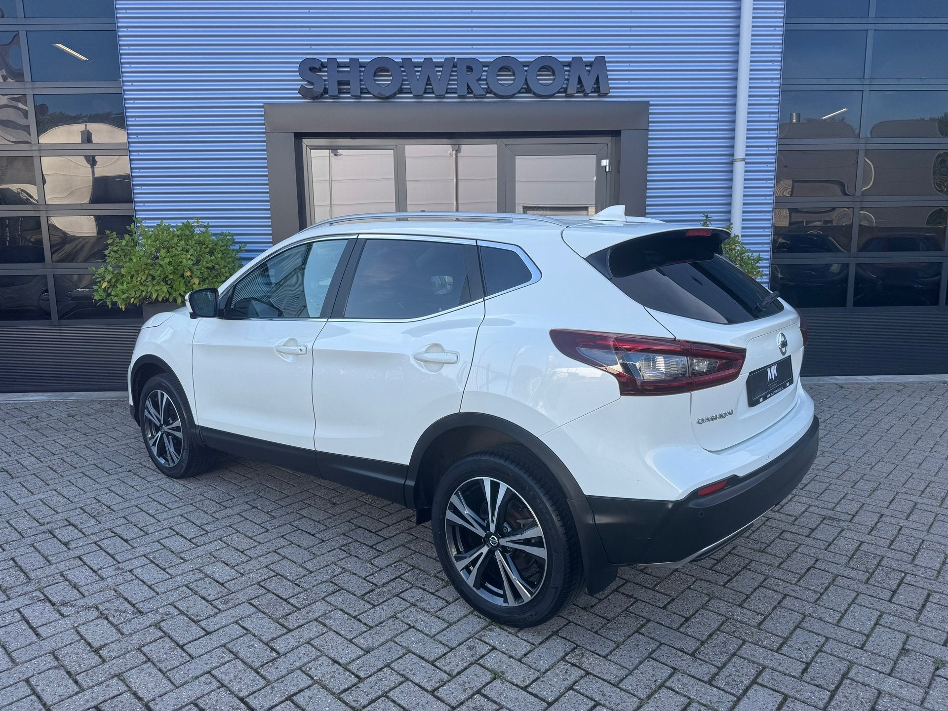Nissan Qashqai 1.3 DIG-T N-Connecta Pano|Camera|Automaat|App, 1290 kg, Leder en Stof, Wit, Bedrijf