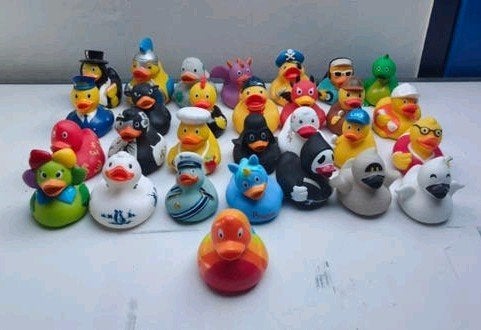29 collectible rubber duckies badeenden, Ophalen of Verzenden, Zo goed als nieuw