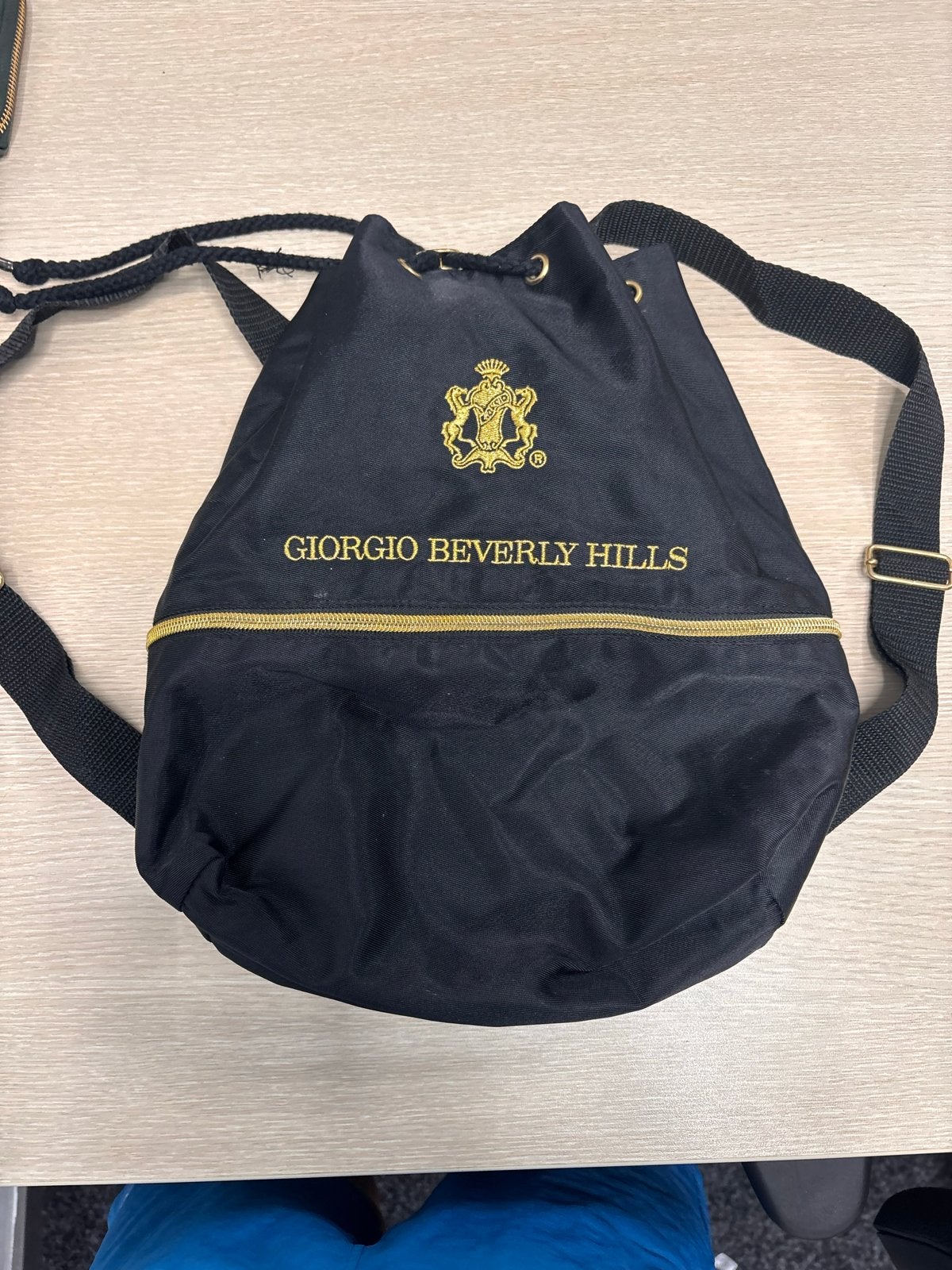Giorgio Beverly Hills Trekking Rugzak Zwart, Overige merken, Gebruikt, Ophalen of Verzenden, Minder dan 25 cm