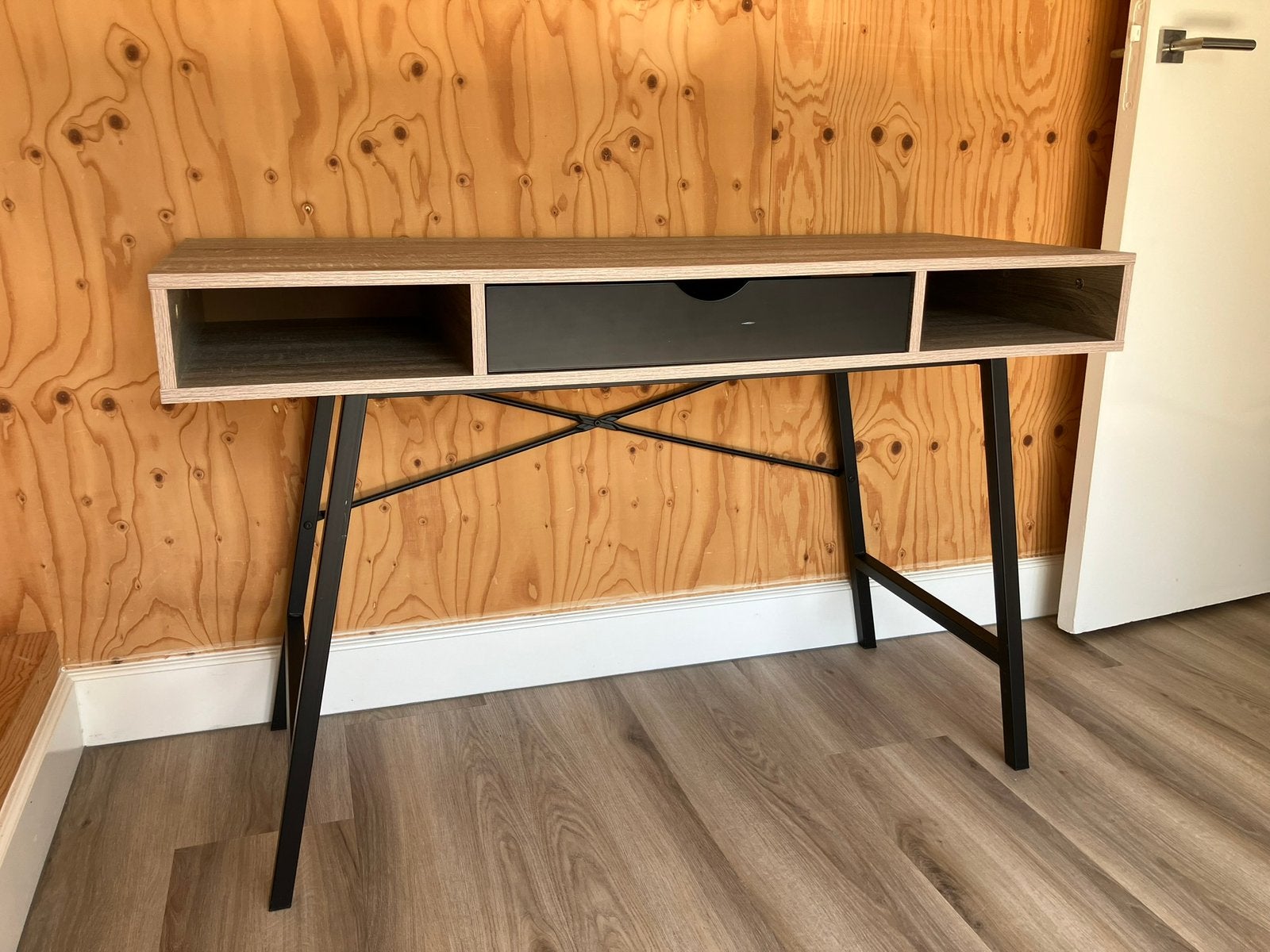Bureau Jysk Abbetved, Ophalen, Gebruikt, 120 cm, 48 cm