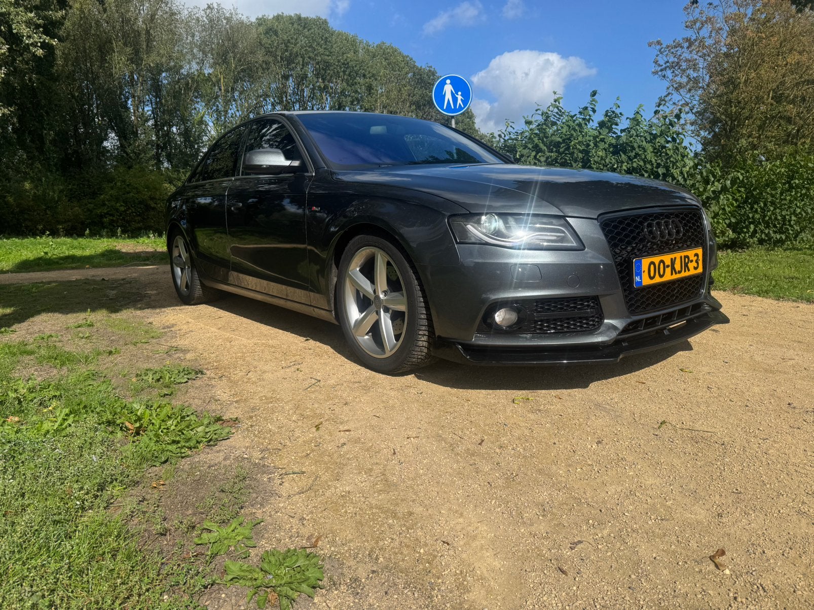 Foto 3 van Audi A4 S-Line 1.8 Tfsi 211PK 2010 AIRRIDE ABT TUNING