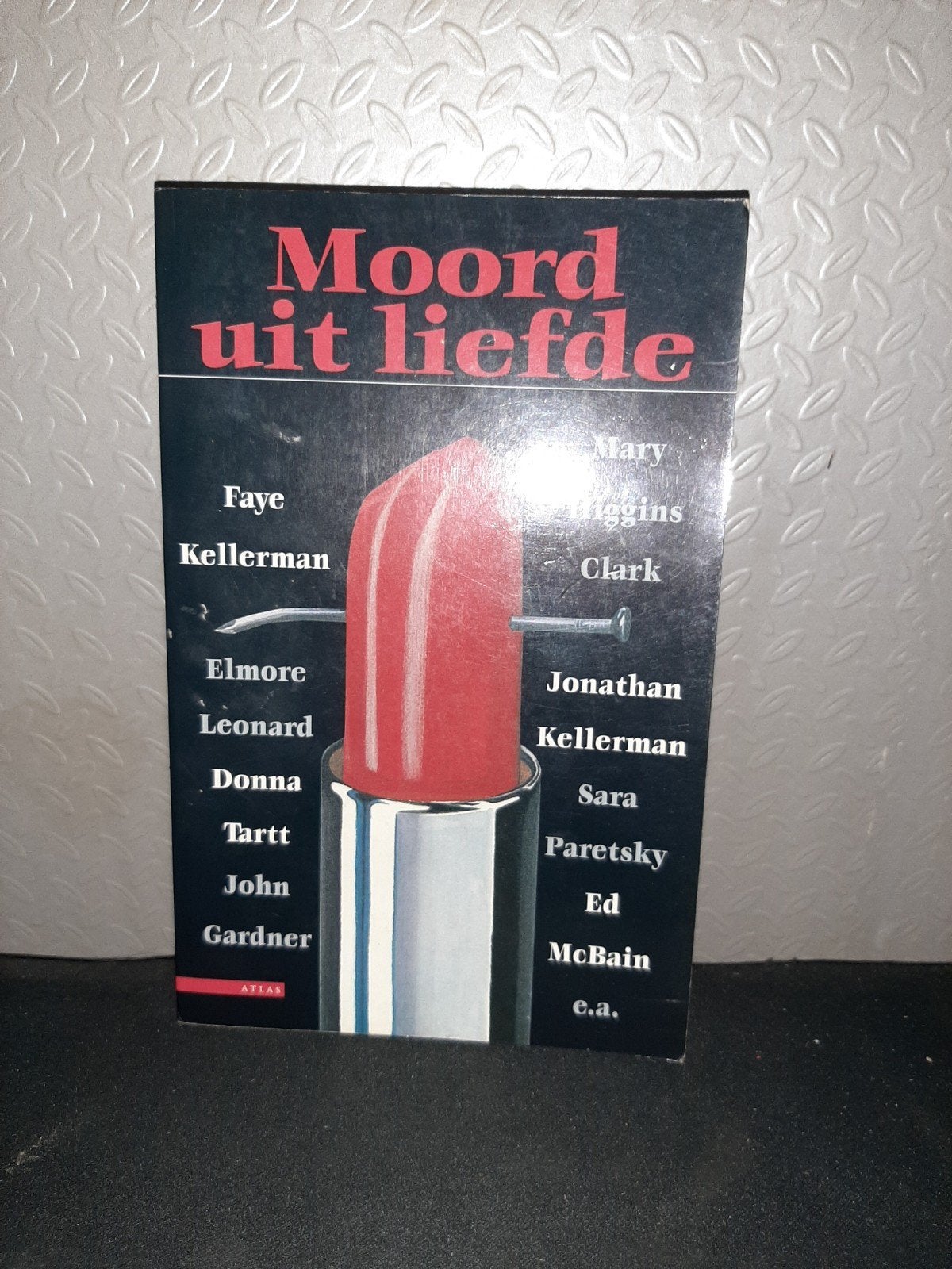 Moord uit Liefde - Verhalenbundel van diverse auteurs, Boeken, Ophalen of Verzenden, Gelezen