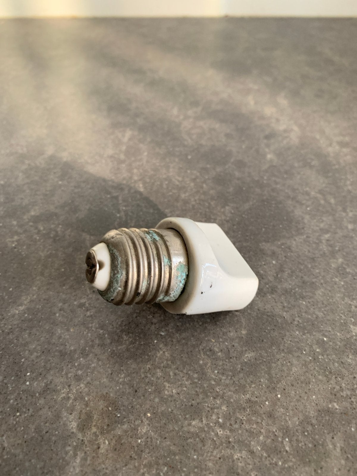 Porseleinen fitting met 220V overgang, Ophalen of Verzenden