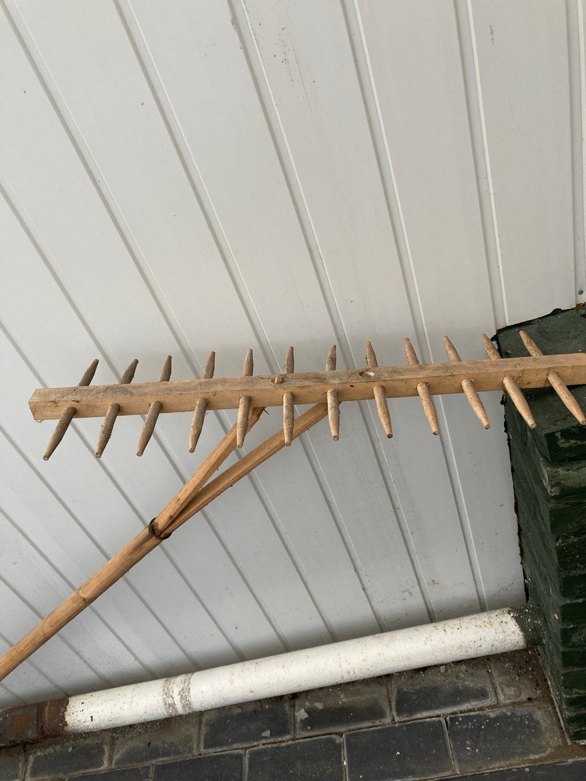 Vintage houten riek, Tuin en Terras, Ophalen, Gebruikt, Vork