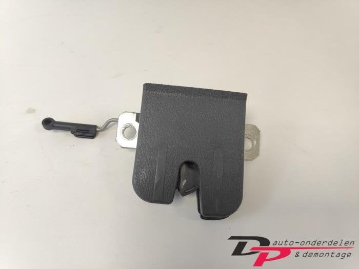 Slotmechaniek Achterklep van een Volkswagen Polo, Gebruikt, -, Volkswagen, -