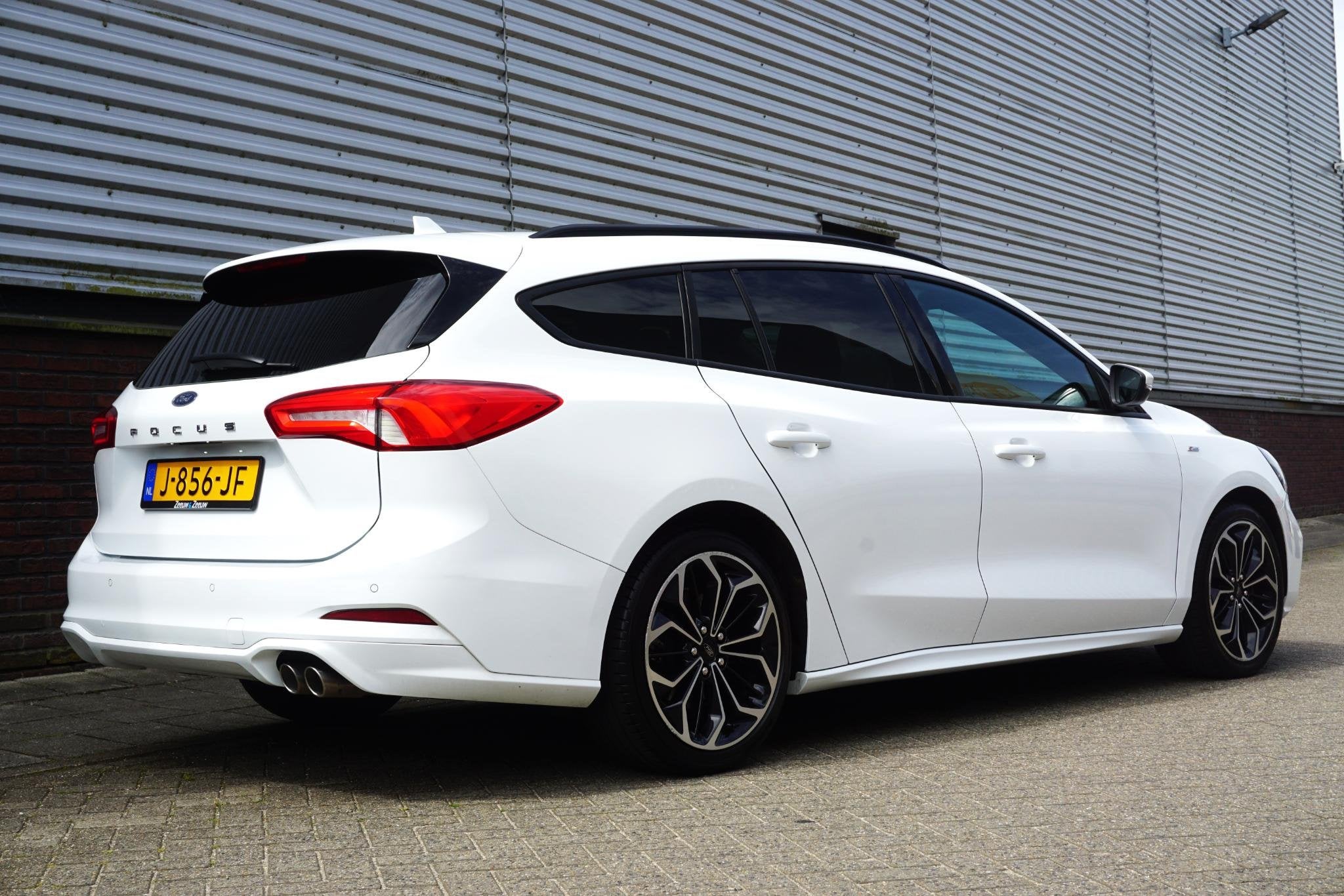Ford Focus Wagon 1.0 EcoB. ST Line Business/B&O/18INCH/Winte, Gebruikt, Euro 6, 1283 kg, Wit