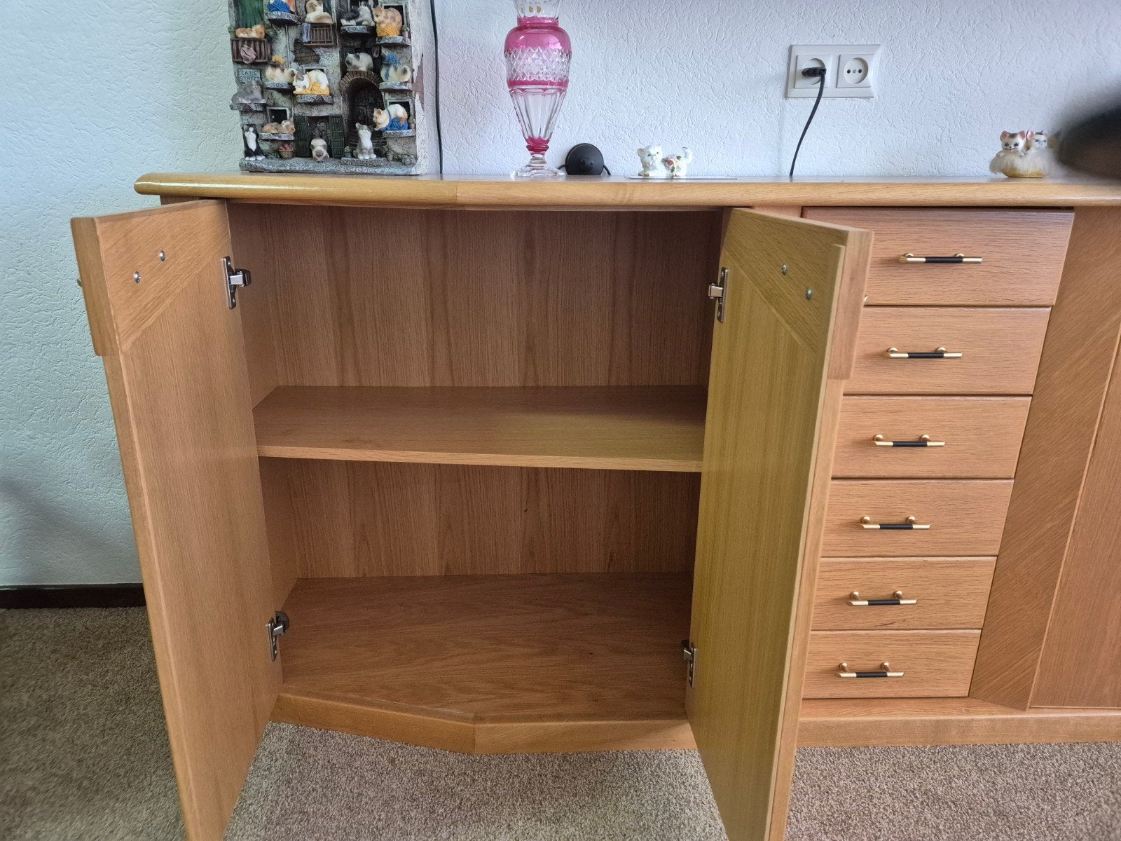 Massief blank eiken dressoir in zeer goede staat, Huis en Inrichting, Kasten | Dressoirs, Met deur(en), 150 tot 200 cm, Eikenhout