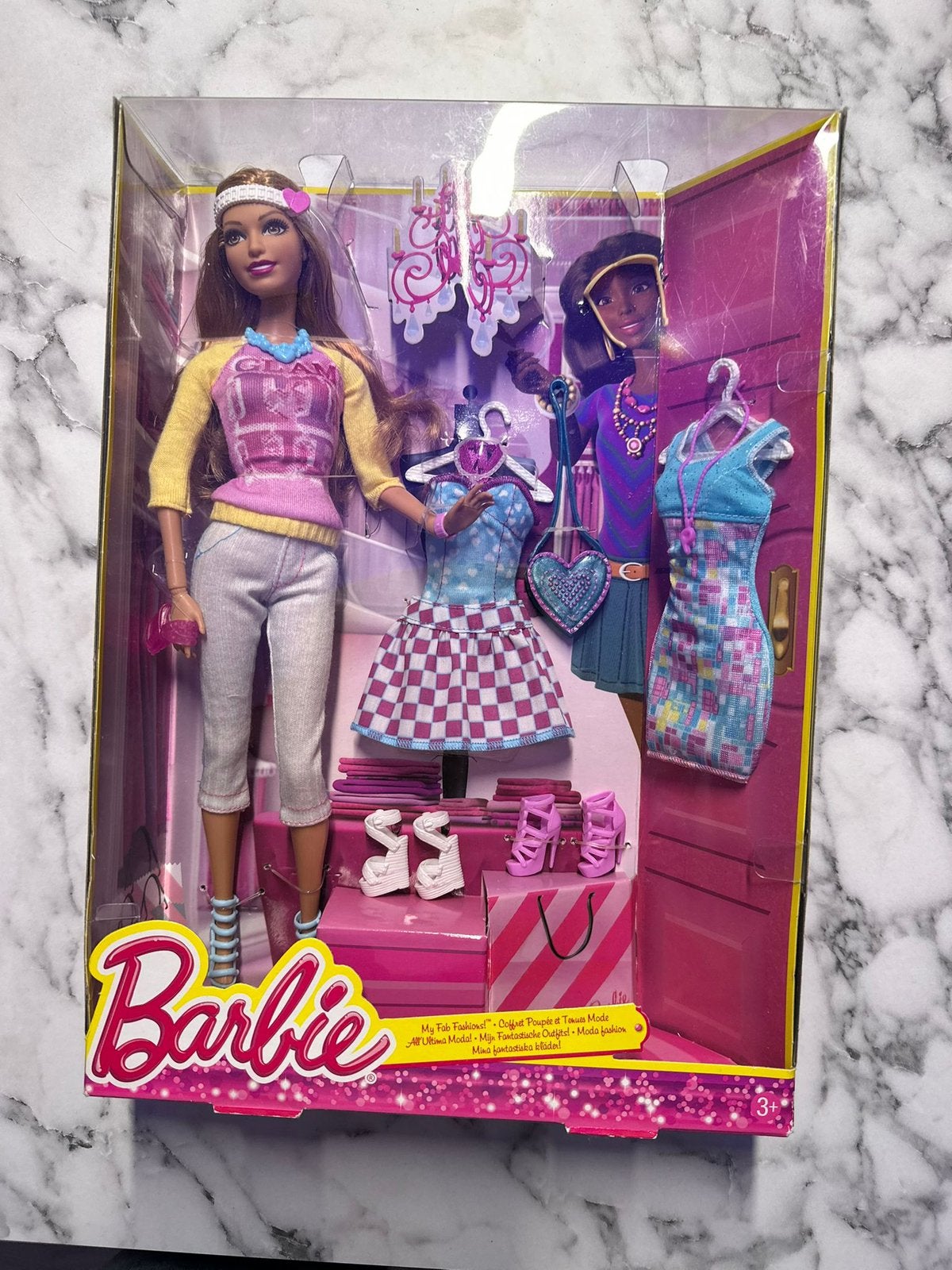 Gave Barbie set met extra kleding, NIEUW IN DOOS, Ophalen of Verzenden, Nieuw, Pop