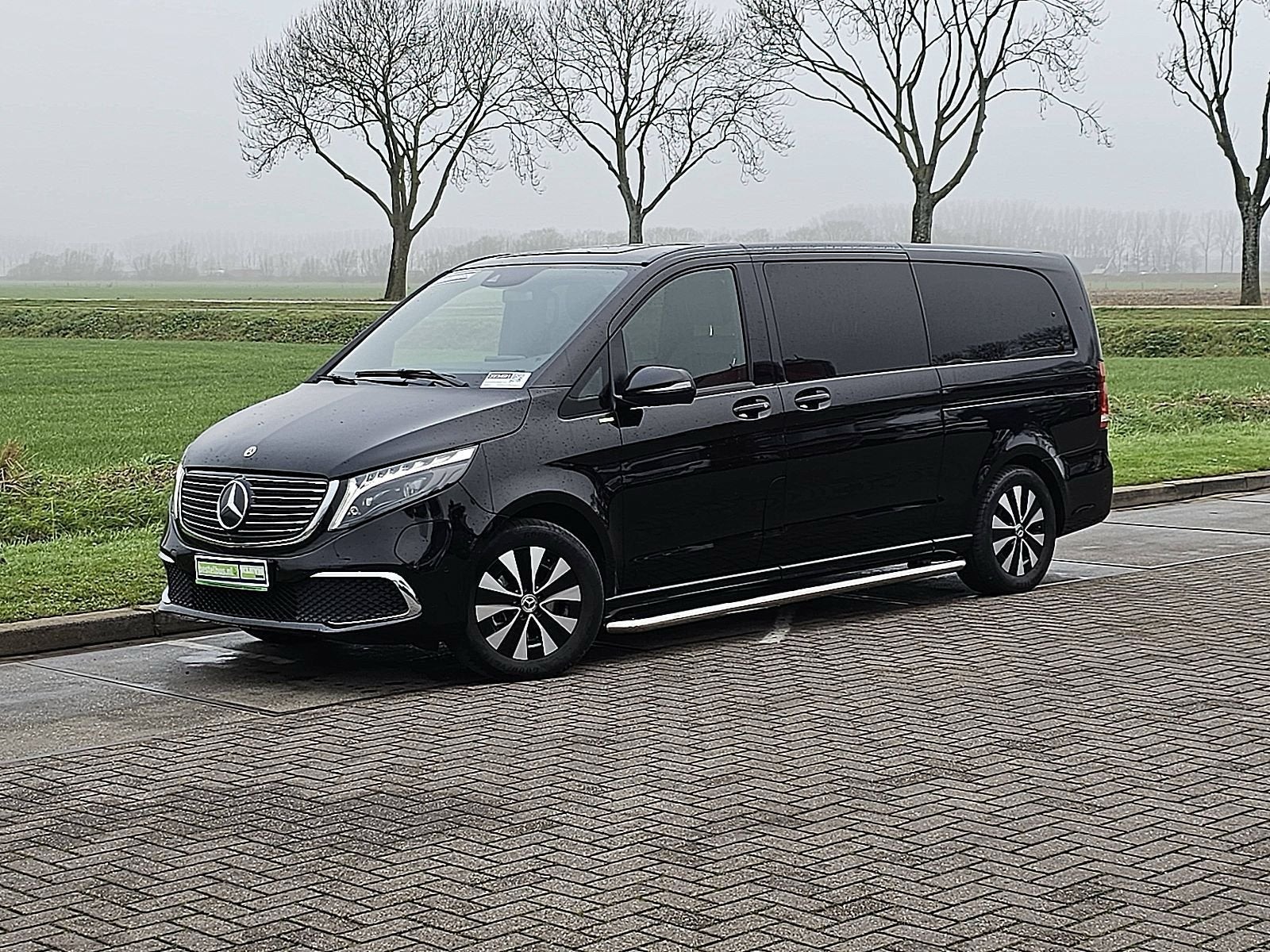 Mercedes-Benz EQV 300 L3 8Pers Leer 2x schuifdeur EX BTW, Auto's, Gebruikt, 204 pk, 2560 kg, Te koop