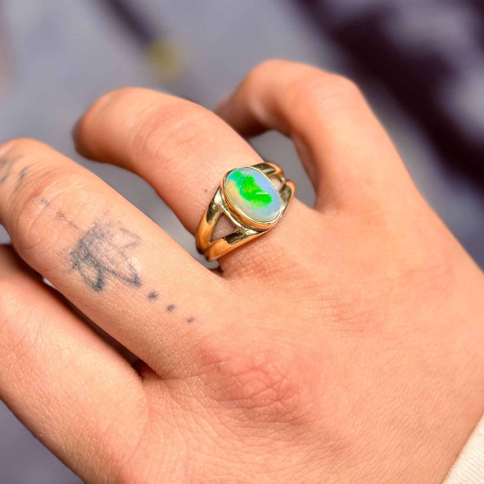 Handgemaakte unieke ring met 2,2ct Ethiopische Welo-opaal, Ophalen of Verzenden, Met edelsteen, Dame, Zilver