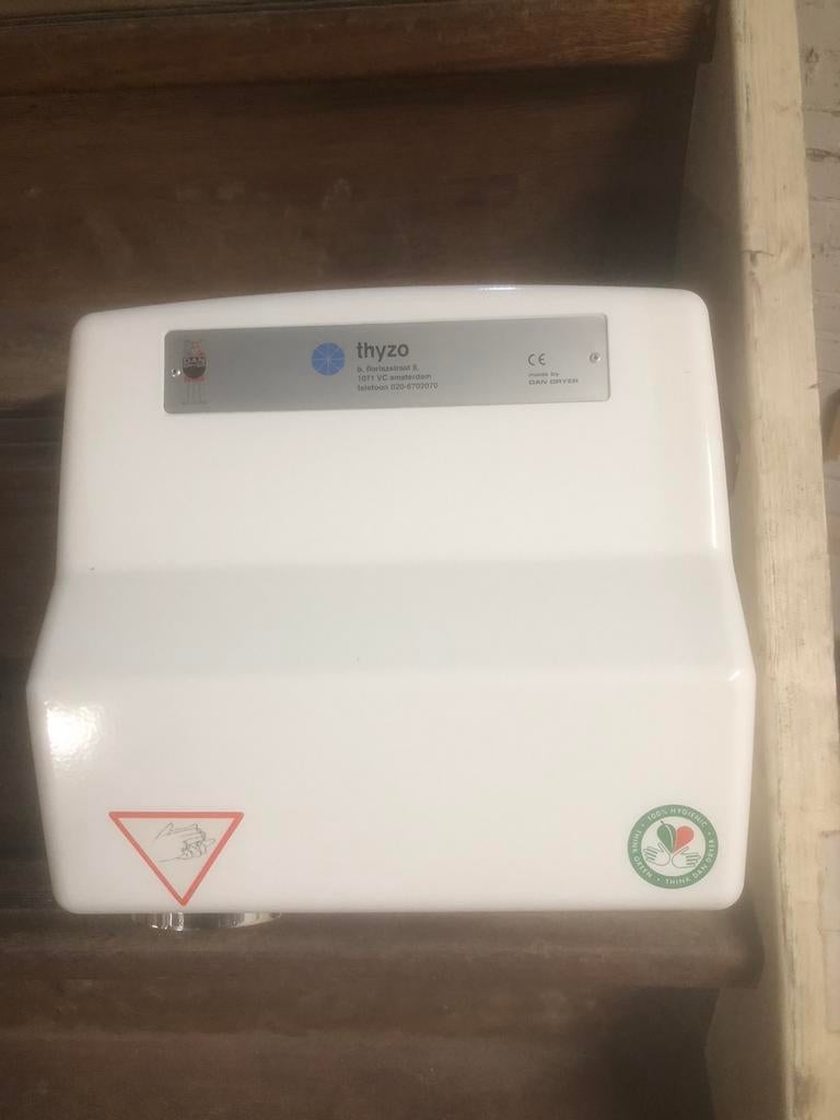 Handdroger wit Type DAN E wit aluminium, Doe-het-zelf en Verbouw, Sanitair, Ophalen of Verzenden, Nieuw