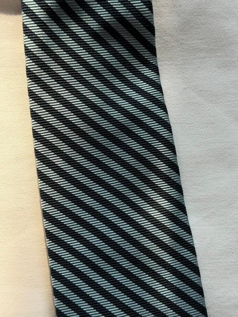 Faconnable zijden das - Lichtblauw met donkerblauwe streep, Ophalen of Verzenden, Zo goed als nieuw, Blauw, Met patroon