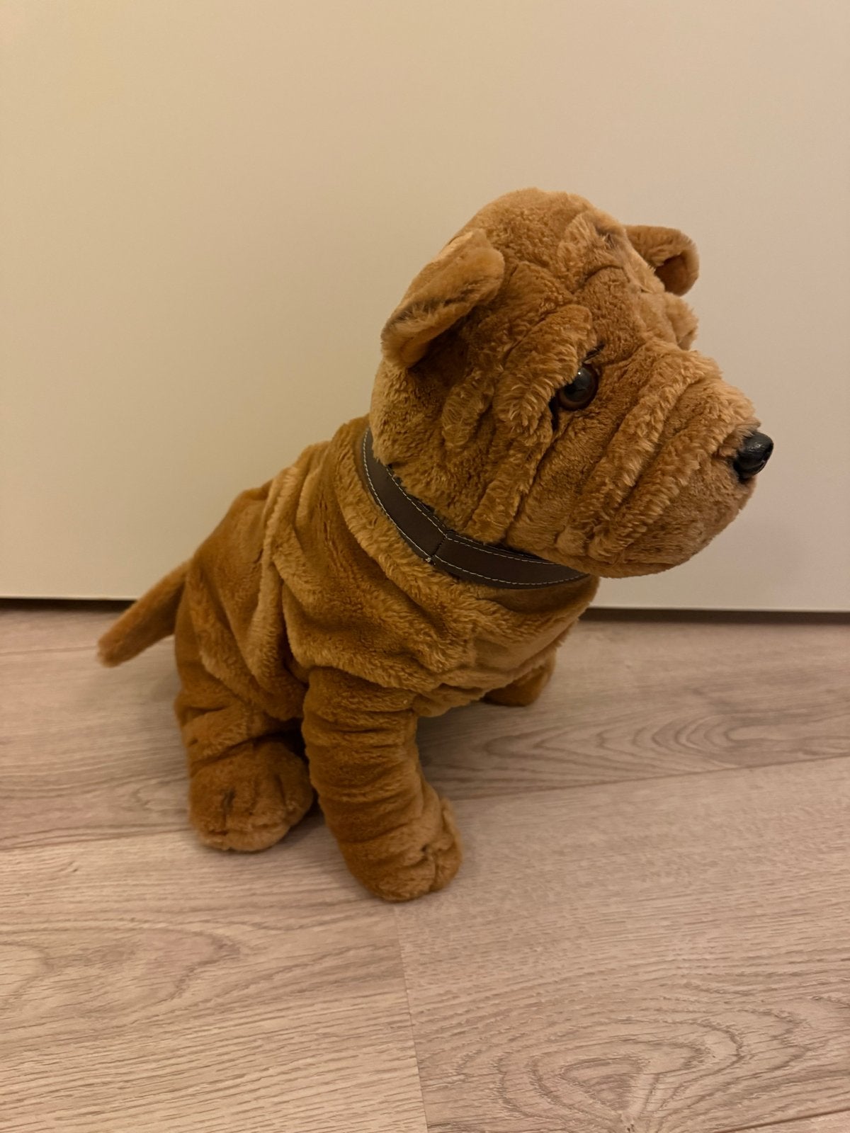 Hondenknuffel - Shar Pei - Nieuwstaat, Ophalen of Verzenden, Zo goed als nieuw, Bruin, Hond