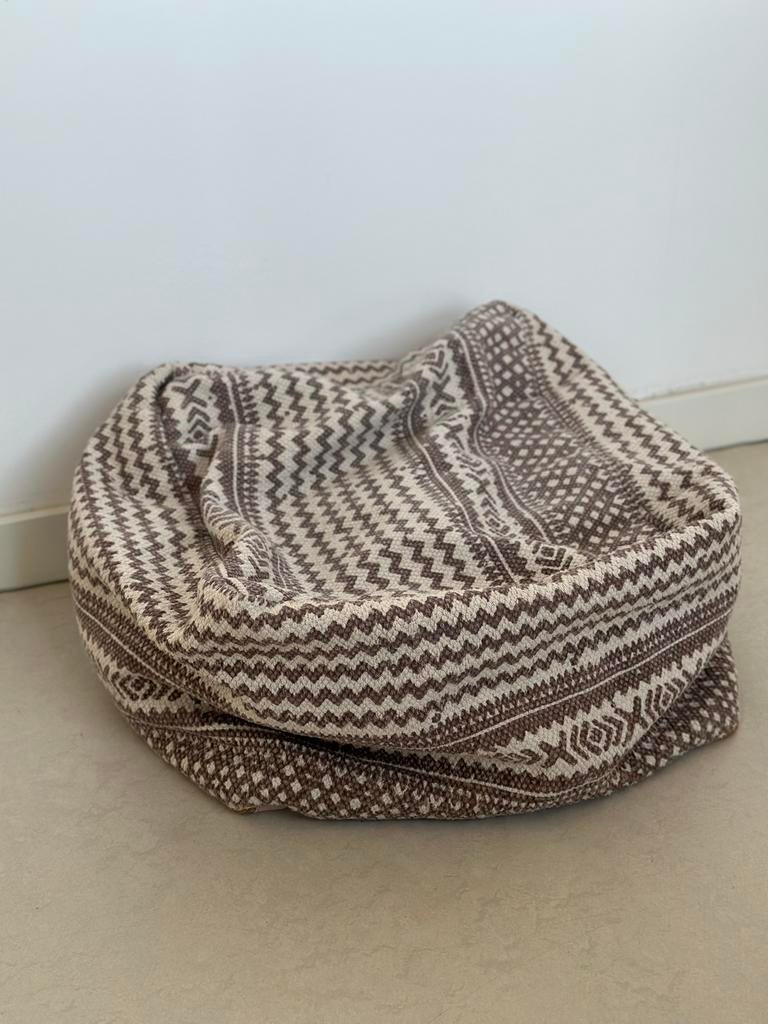 Poef met patroon, Huis en Inrichting, Gebruikt, Vierkant, Minder dan 50 cm, Ophalen of Verzenden
