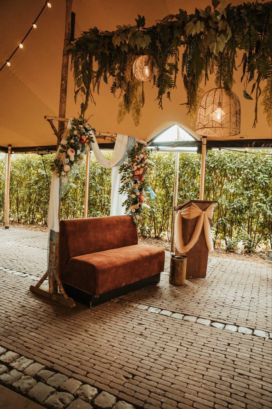 Bruiloft decoratie: Bloemen, Hobby en Vrije tijd, Ophalen, Zo goed als nieuw, Versiering, Geboorte of Huwelijk