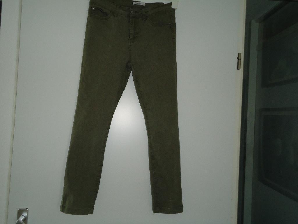 broek mt 38 groen , van mis etam, Kleding | Dames, Broeken en Pantalons, Zo goed als nieuw, Maat 38/40 (M), Groen, Lang, Ophalen of Verzenden