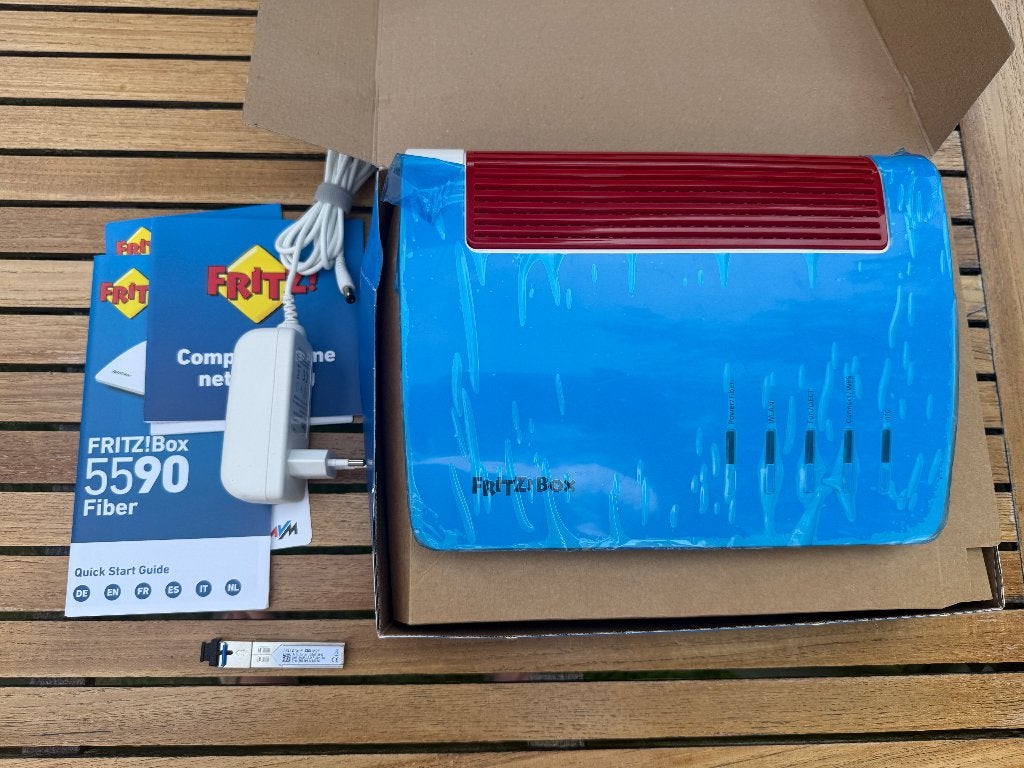 Fritz Fritz!Box 5590 Fiber XGS-PON, Computers en Software, Routers en Modems, Ophalen of Verzenden, Zo goed als nieuw, Router met modem