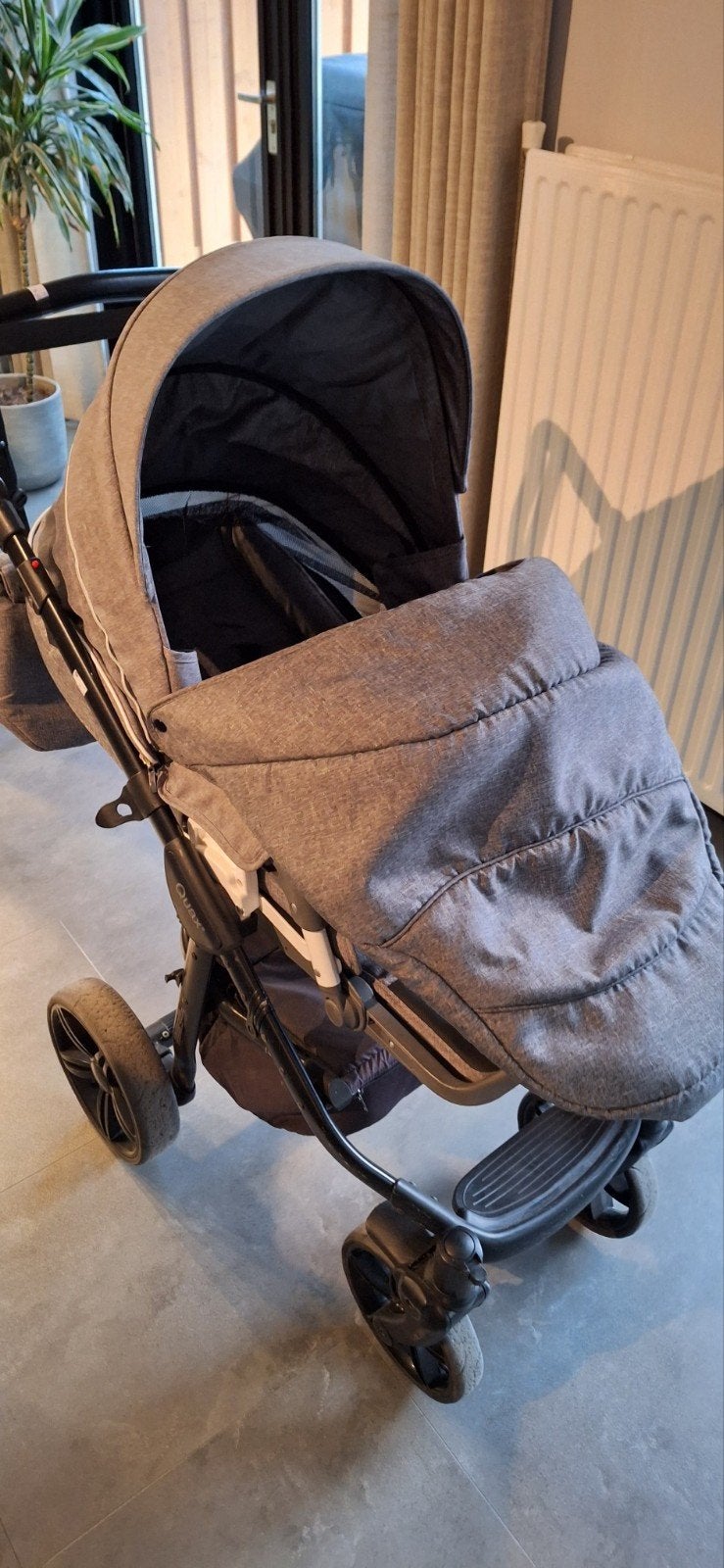 Gratis stoeltje erbij Quax Avenue kinderwagen, Ophalen, Gebruikt, Regenhoes
