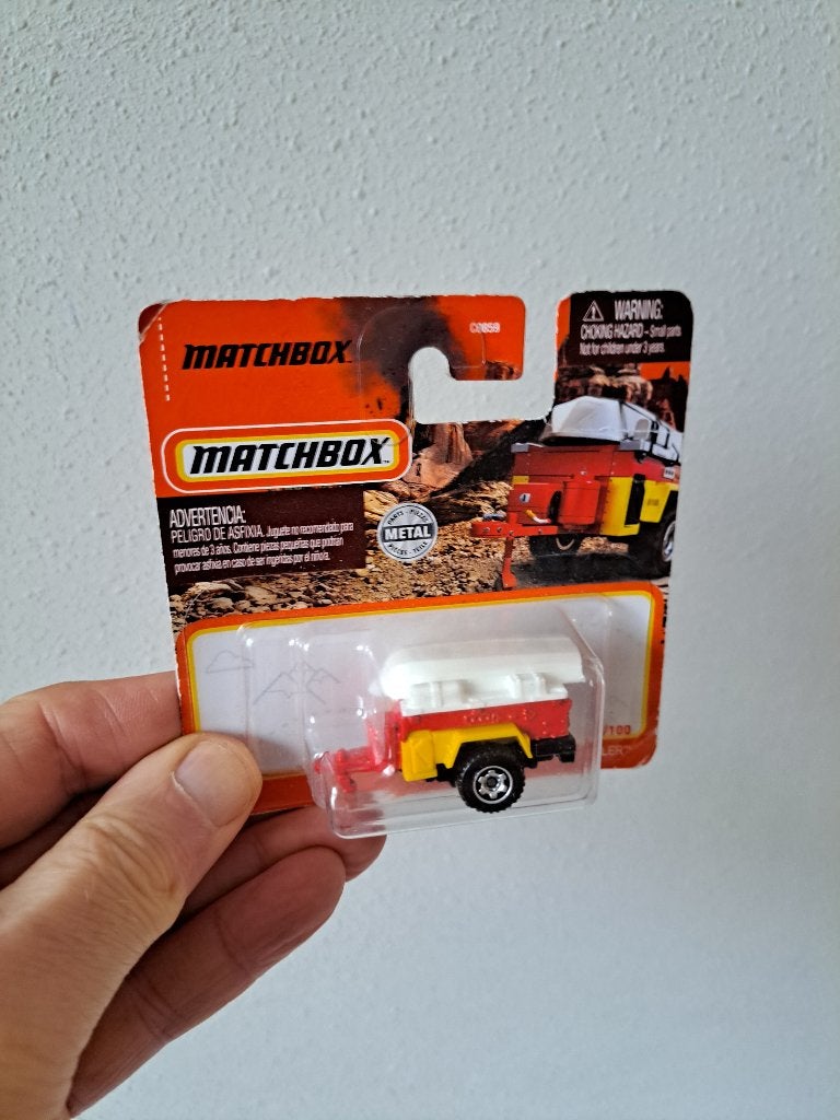 Matchbox Red Valley Camp Trawler Aanhangwagen 2021-092, Ophalen of Verzenden, Nieuw, Overige typen