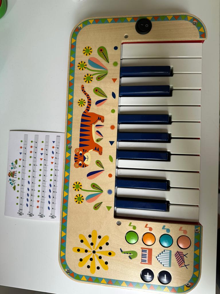 DJECO - Houten speelgoed piano dierendesign PRIJS STAAT VAST, Ophalen of Verzenden, Zo goed als nieuw