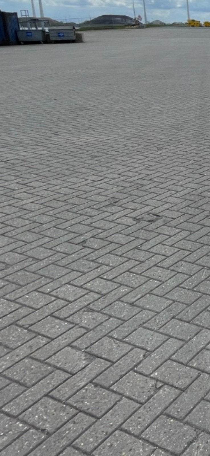 Gebruikte klinkers 1800 m2 grijs 12 cm!, Doe-het-zelf en Verbouw, Rolluiken, 200 cm of meer, 200 cm of meer, Verzenden