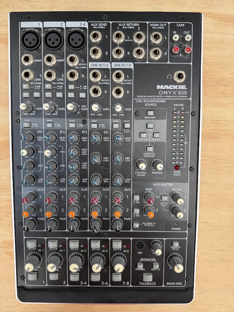 mackie onyx 820i, Muziek en Instrumenten, Mengpanelen, Ophalen of Verzenden, Gebruikt, 5 tot 10 kanalen, Microfooningang