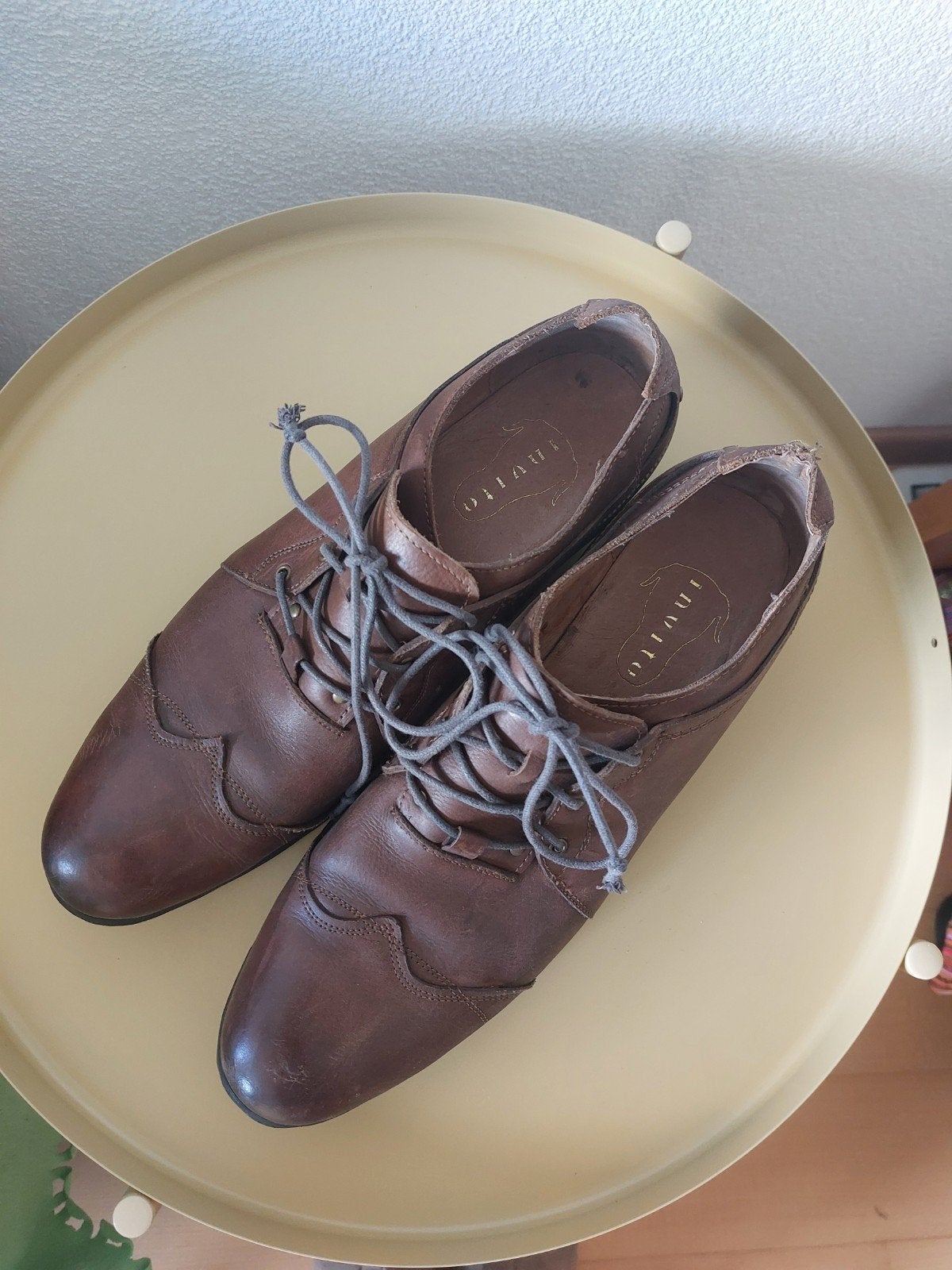 NIEUWSTAAT LEREN SCHOENEN van INVITO maat 45 HELEMAAL LEER, Kleding | Heren, Bruin, INVITO, Nieuw, Ophalen of Verzenden