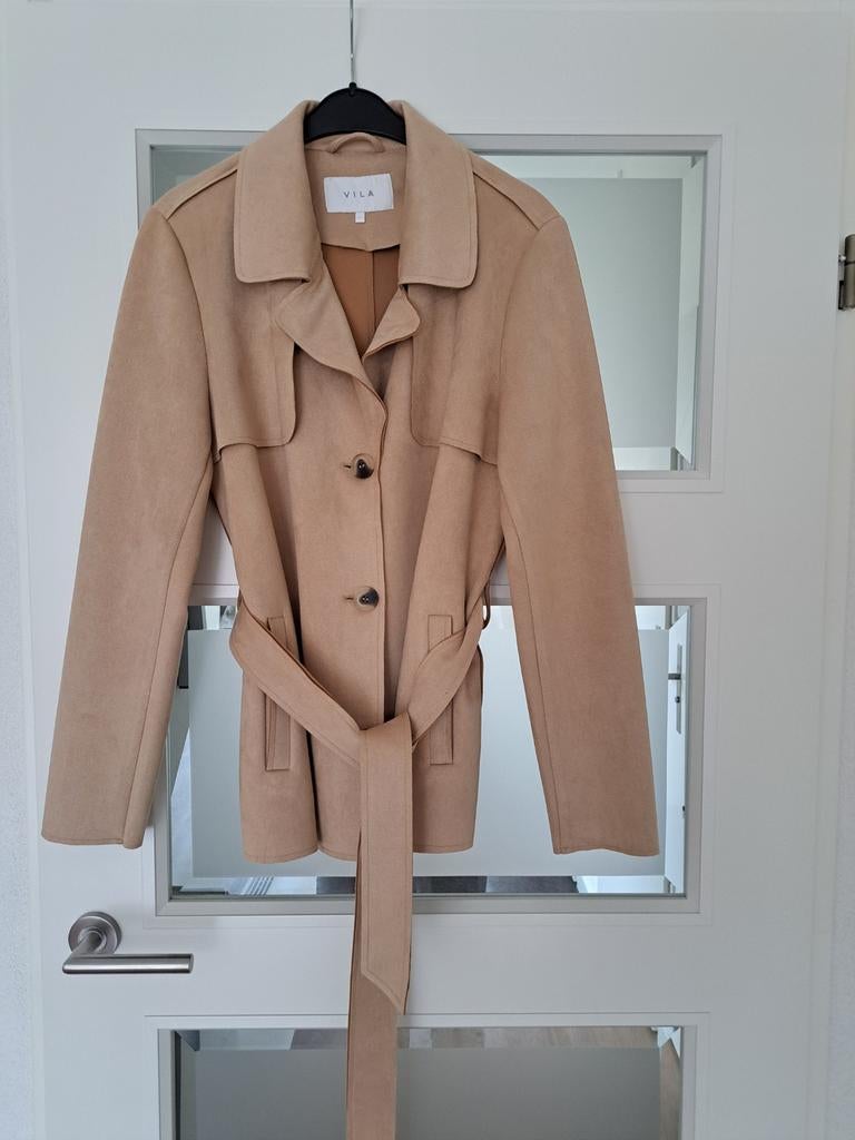 Jasje, dames, zomer, mt L, suedelook. Merk,Vila, Ophalen of Verzenden, Zo goed als nieuw, Maat 38/40 (M), Beige