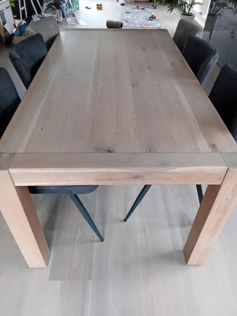 Massief eiken eettafel. Uitschuifbaar., Huis en Inrichting, Tafels | Eettafels, Ophalen, Zo goed als nieuw, Rechthoekig, Eikenhout
