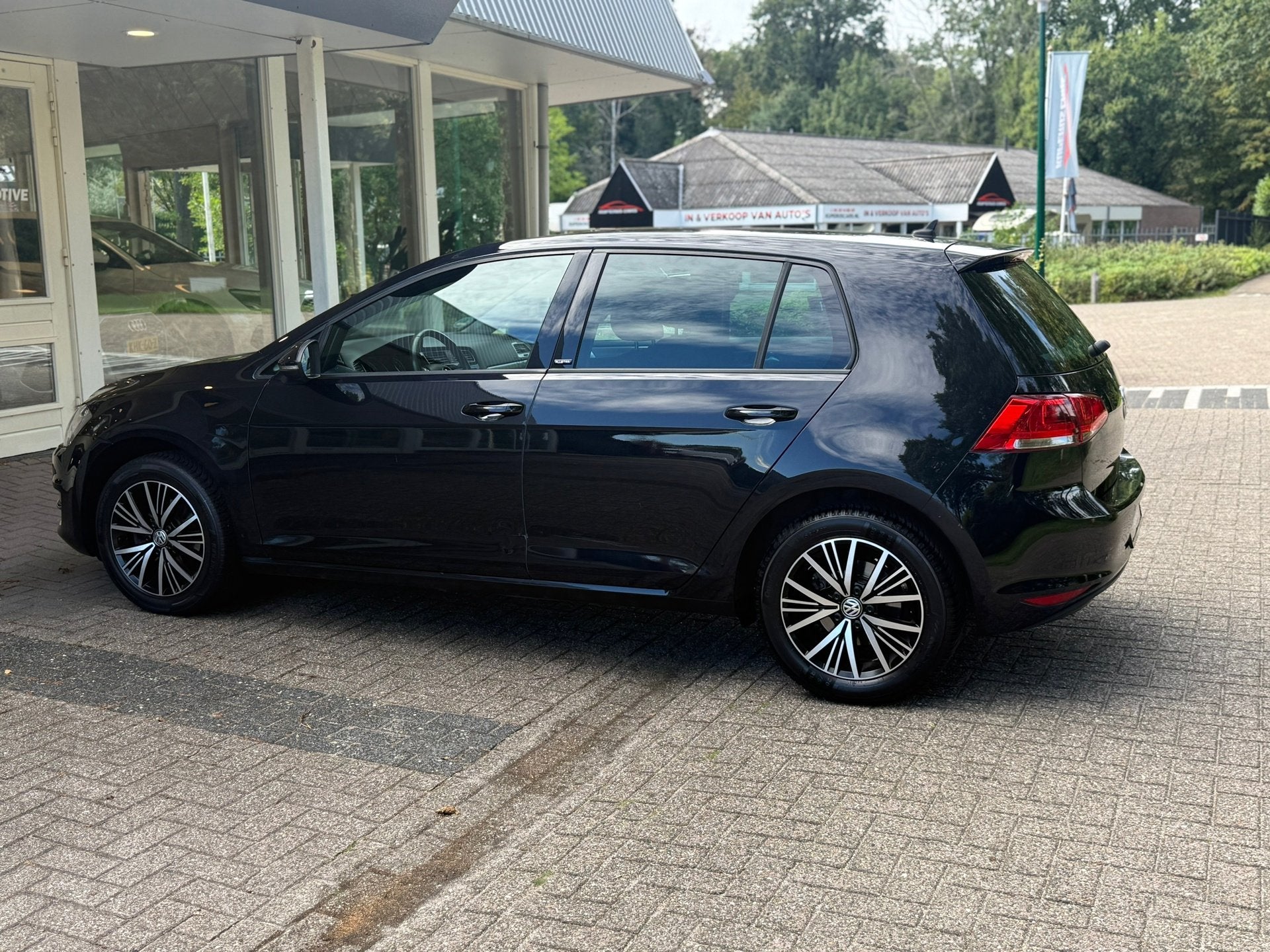 Foto 10 van Volkswagen Golf 1.2 TSI Allstar CRUISE/STOELV/PDC/CLIMA,NAVI