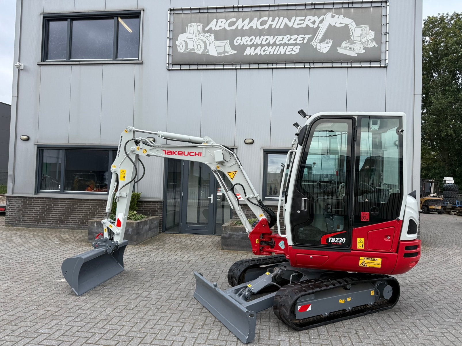 Takeuchi tb230 minigraver minkraan 2.8t zgst, Zakelijke goederen, Ophalen of Verzenden, Graafmachine