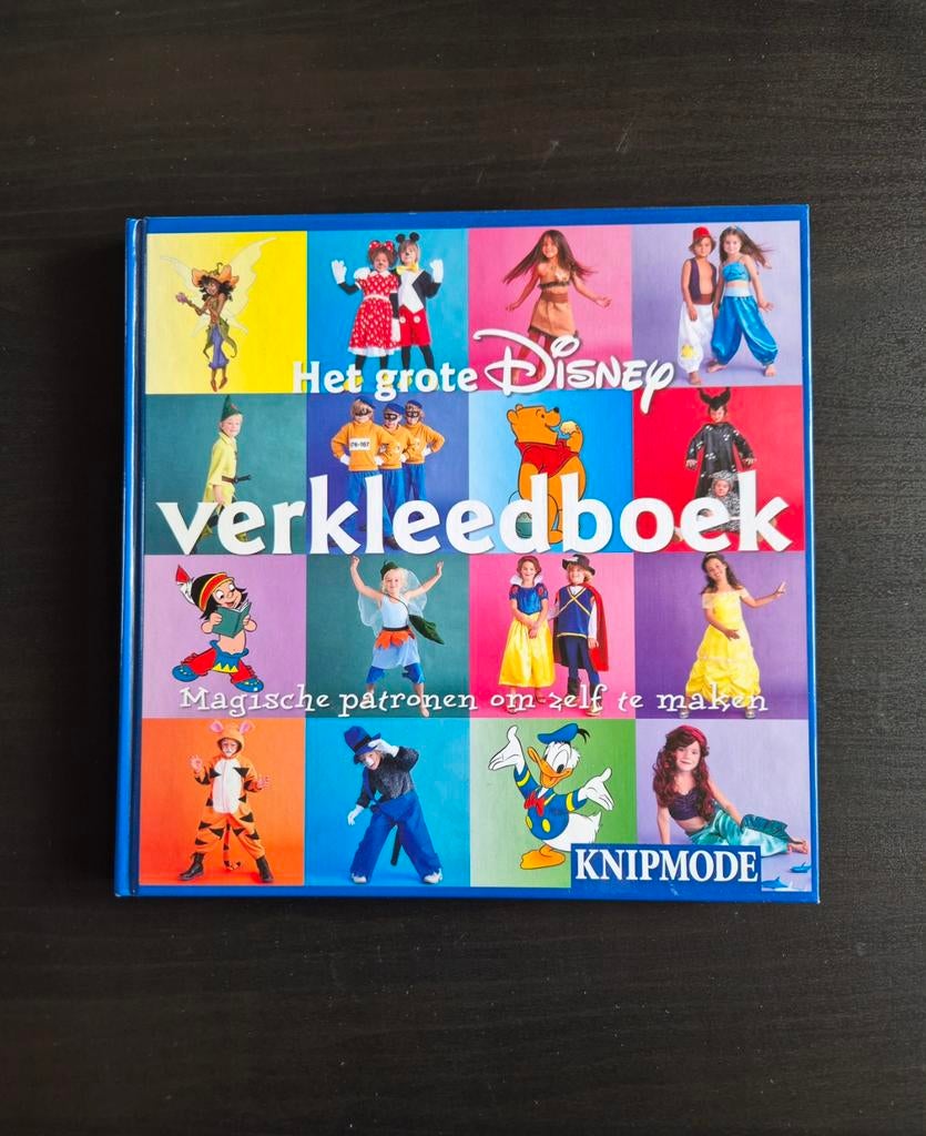 Het Grote Disney Verkleedboek - Magische Patronen, Ophalen of Verzenden, Zo goed als nieuw, Vrouw, Overige merken