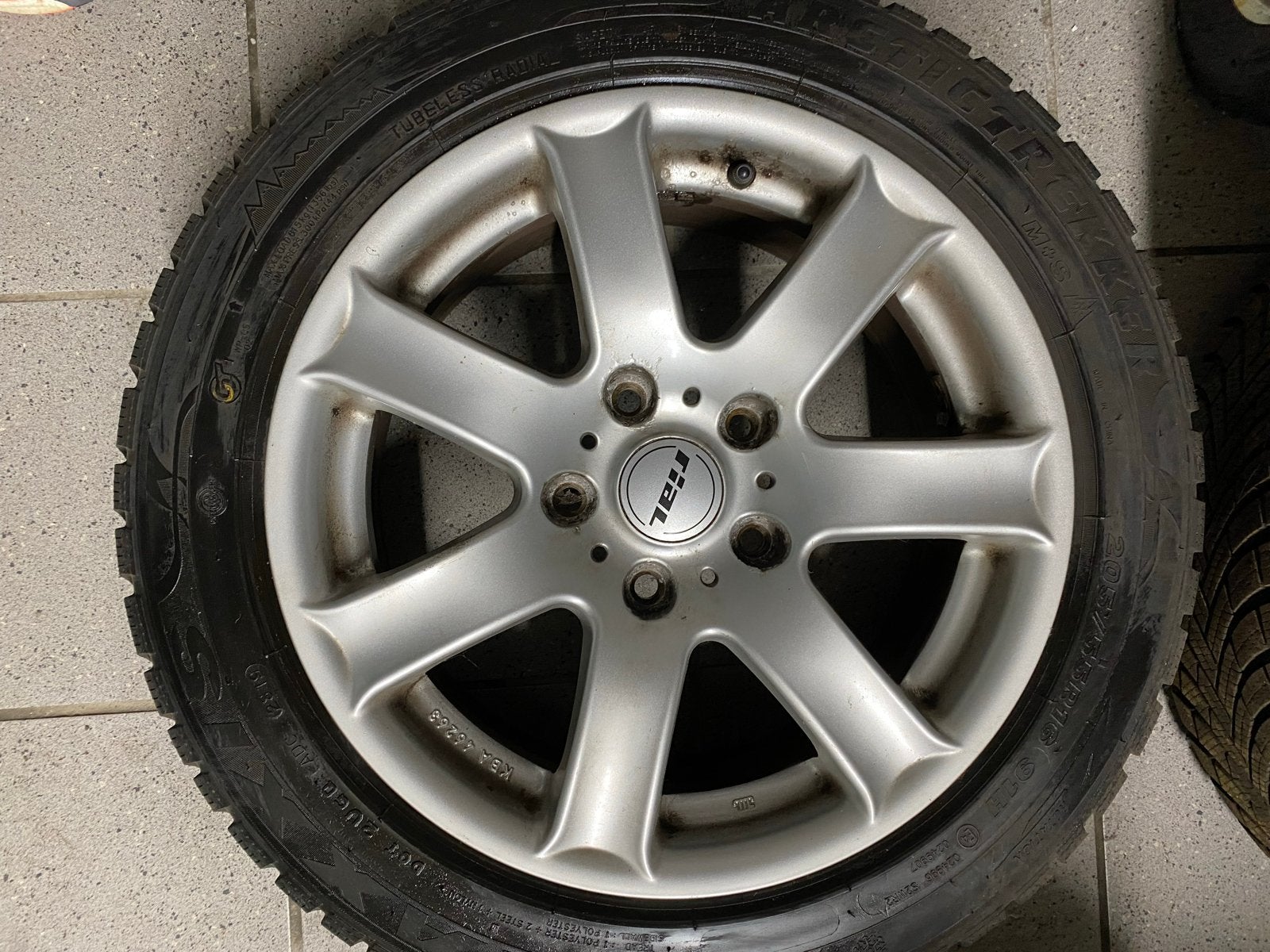 4x zomerband  golf plus 2010 | 4x Winterbanden BMW e91 2009, Ophalen, Gebruikt, 16 inch, Banden en Velgen