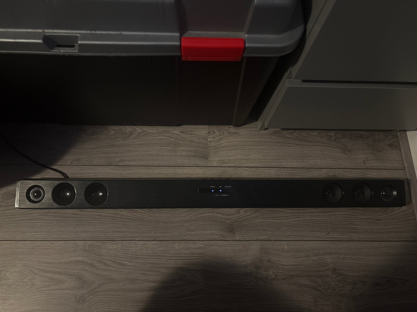 LG Soundbar met Bluetooth afstandsbediening en Subwoofer