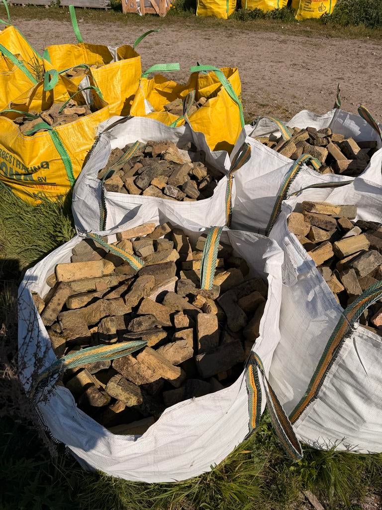 IJsseltjes 10 bags diverse maten  400 stuks per zak 75€/zak, Ophalen, Gebruikt, Bakstenen